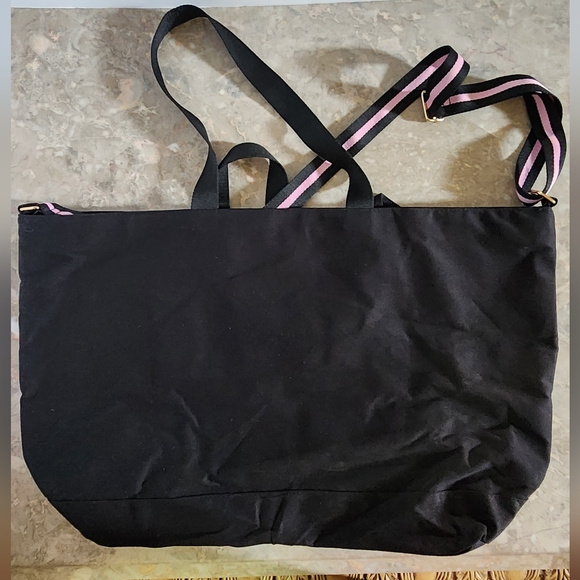 NWT Victorias Secret Love Bag - Picture 2 of 7